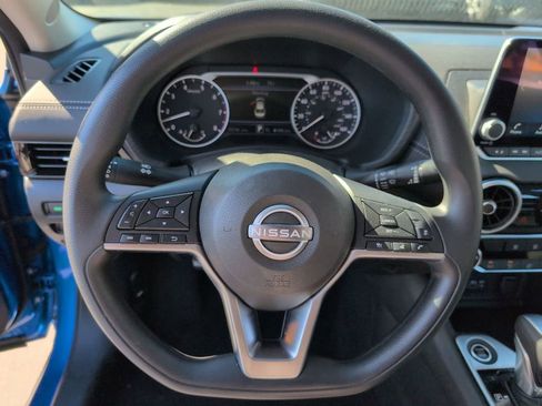 Used 2025 Nissan Sentra SV image 23