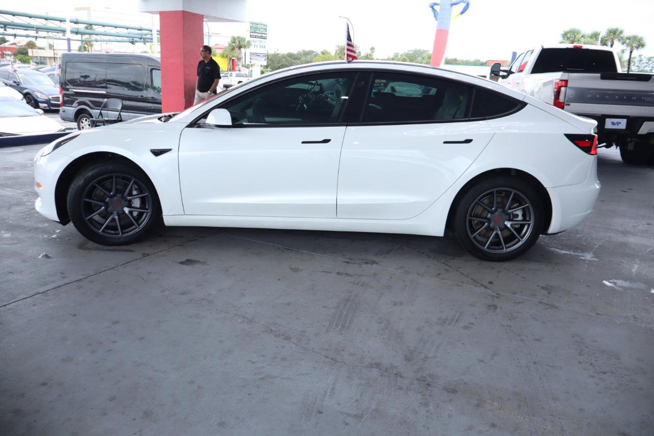 Used 2023 Tesla Model 3 Standard Range RWD image 10