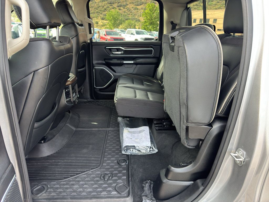 Used 2022 RAM 1500 Laramie AWD/4WD image 13