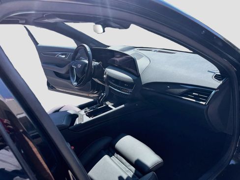 Used 2026 Cadillac CT5 Sport RWD image 31
