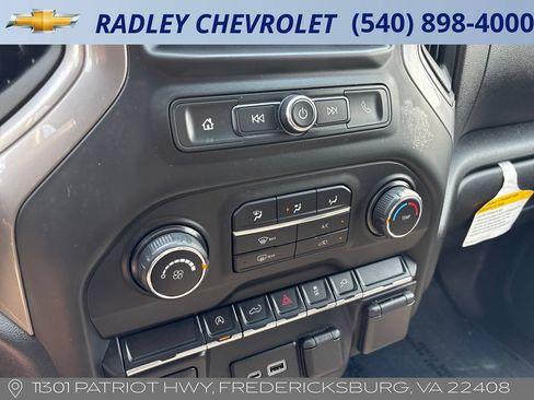 Used 2021 Chevrolet Silverado 1500 Custom AWD/4WD image 9