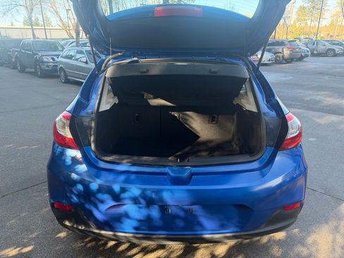 Used 2017 Chevrolet Cruze LT w/ Convenience Package image 11