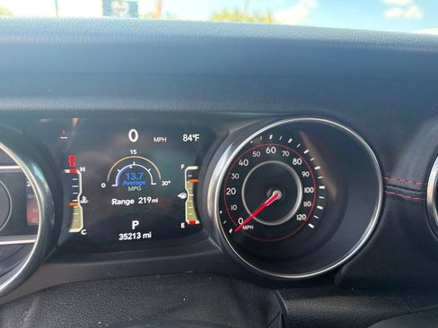 Used 2020 Jeep Gladiator Rubicon AWD/4WD image 25