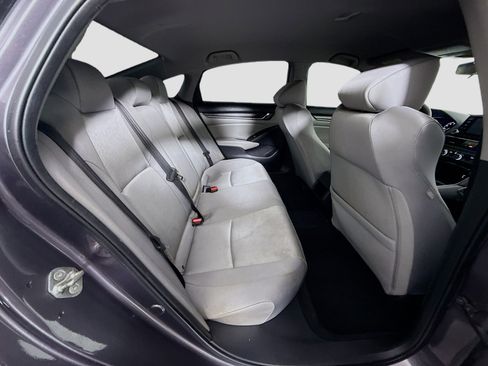 Used 2019 Honda Accord LX image 27