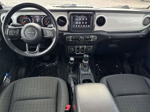 Used 2021 Jeep Wrangler Unlimited Islander image 3