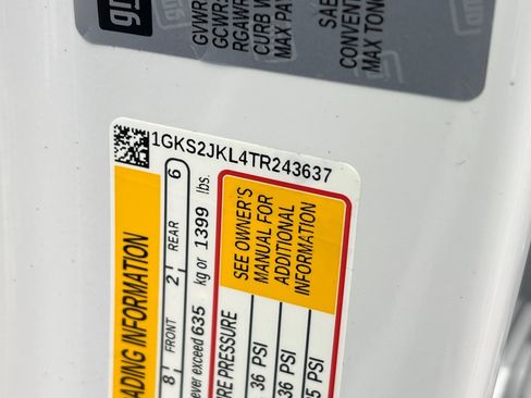 New 2026 GMC Yukon XL Denali w/ Denali Reserve Package image 27