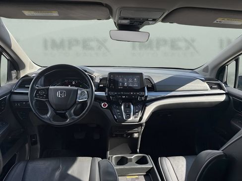 Used 2023 Honda Odyssey Elite image 12