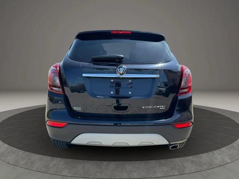 Used 2021 Buick Encore Preferred AWD/4WD image 6
