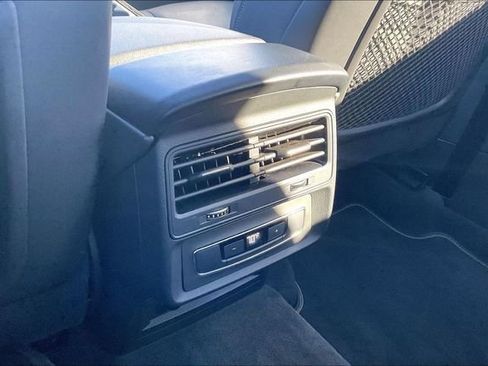 Used 2025 Audi Q7 3.0T Premium Plus AWD/4WD image 34