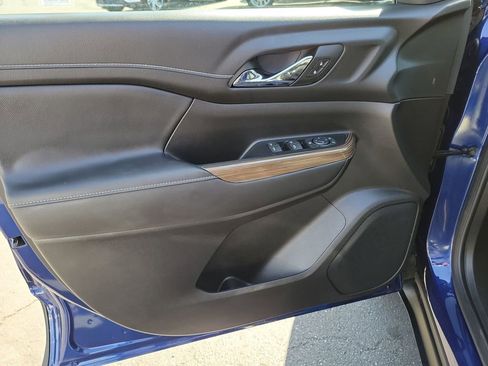 Used 2023 GMC Acadia SLE w/ Elevation Edition image 21