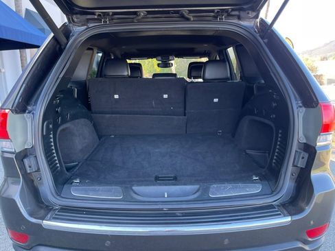 Used 2018 Jeep Grand Cherokee Limited RWD image 10