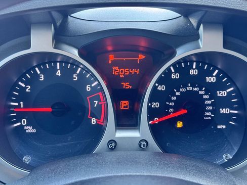Used 2017 Nissan Juke S FWD image 38