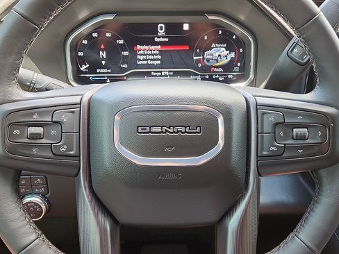 Used 2024 GMC Sierra 2500 Denali Ultimate AWD/4WD image 25