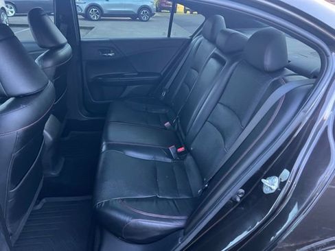 Used 2017 Honda Accord Sport Special Edition image 11