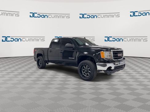 Used 2013 GMC Sierra 1500 SLE w/ Power Tech Package AWD/4WD image 2