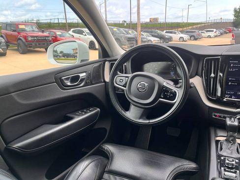 Used 2021 Volvo XC60 T5 Inscription w/ Advanced Package AWD/4WD image 17