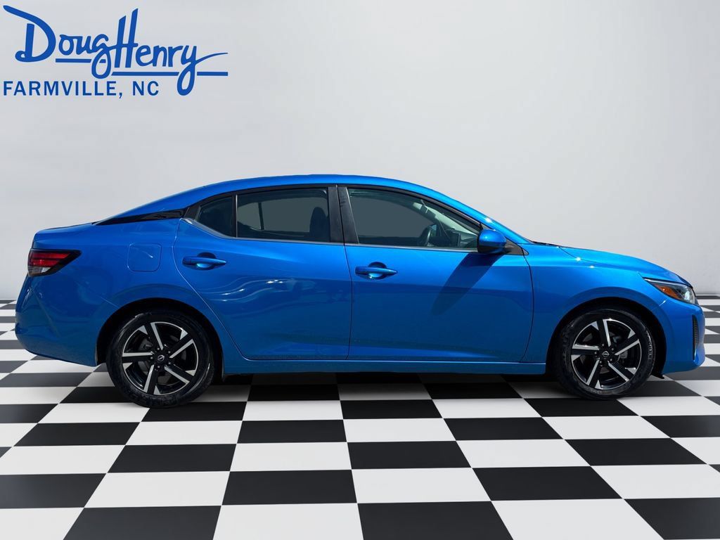 Used 2024 Nissan Sentra SV FWD image 6