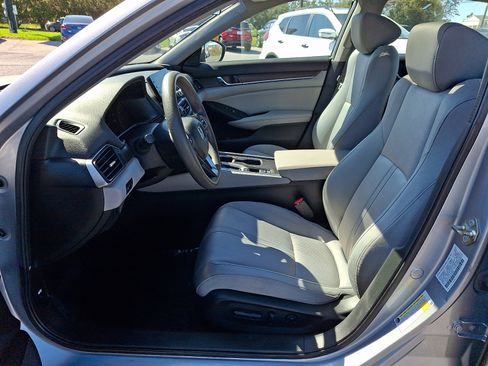 Used 2020 Honda Accord EX image 13