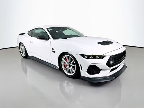Used 2024 Ford Mustang GT Premium RWD image 7