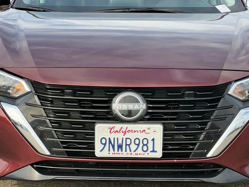Used 2025 Nissan Sentra SV FWD image 15