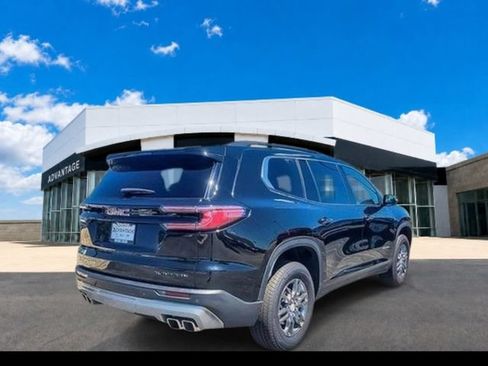 Used 2025 GMC Acadia Elevation AWD/4WD image 8