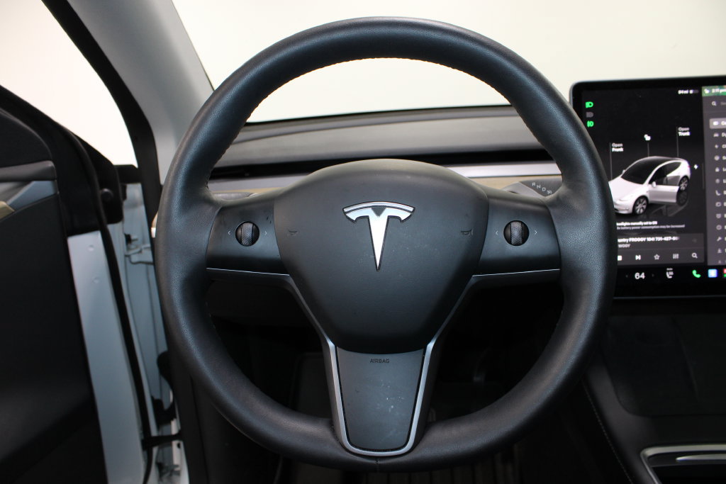 Used 2023 Tesla Model Y Long Range AWD/4WD image 21