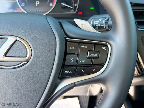 Used 2025 Lexus ES 350 w/ Premium Package image 38