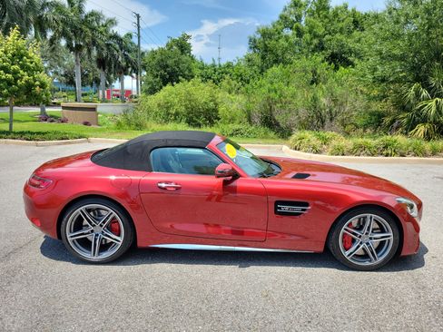 Used 2018 Mercedes-Benz AMG GT C image 13