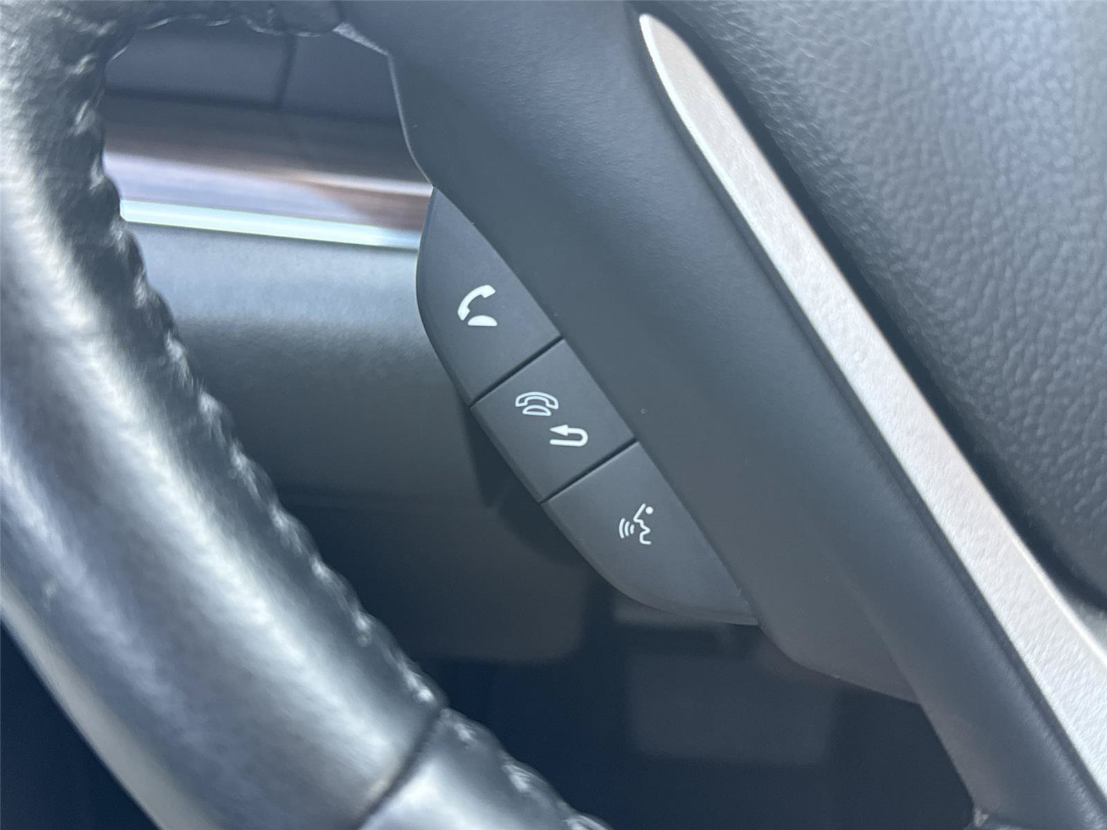 Used 2015 Honda CR-V EX-L image 12