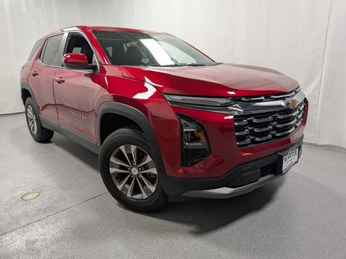 New 2026 Chevrolet Equinox LT FWD image 2