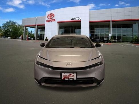 New 2027 Toyota Prius XLE FWD image 7