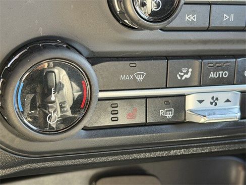 Used 2022 Ford Bronco Outer Banks image 23