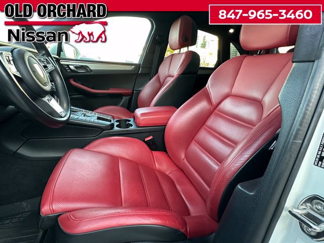 Used 2020 Porsche Macan Turbo AWD/4WD image 11