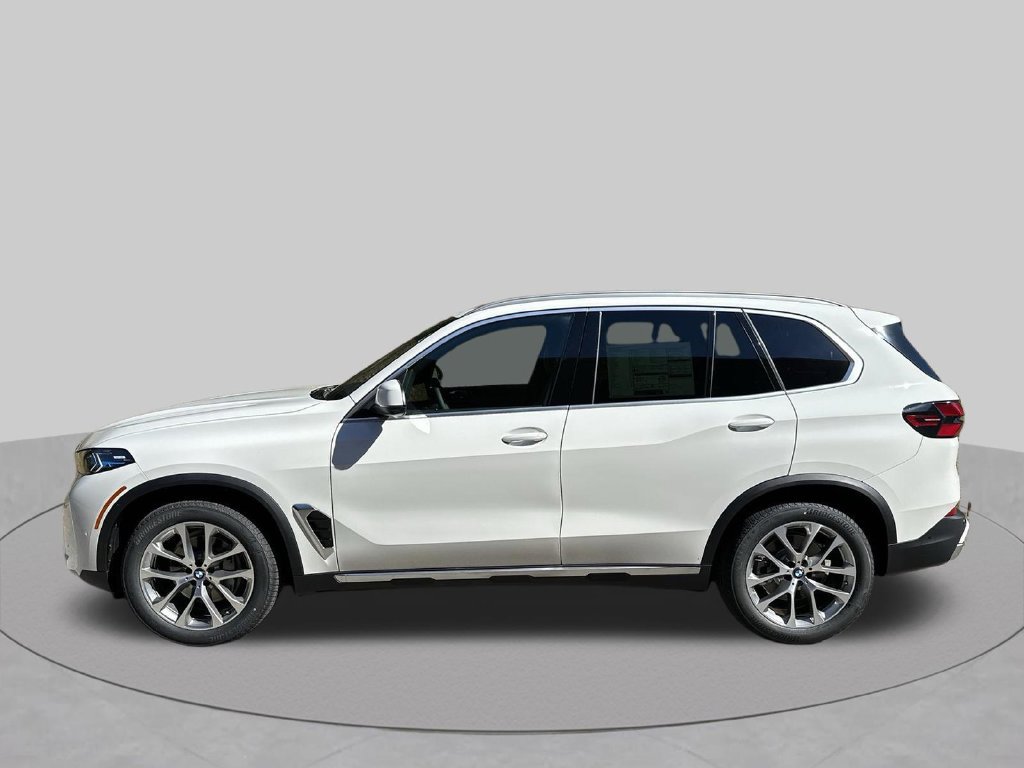 Used 2026 BMW X5 xDrive40i w/ Parking Assistance Package AWD/4WD image 6