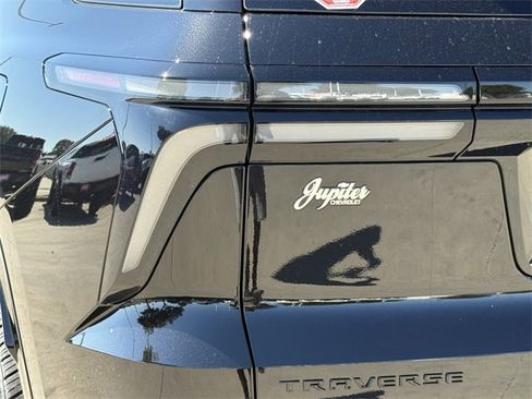 New 2026 Chevrolet Traverse RS image 6