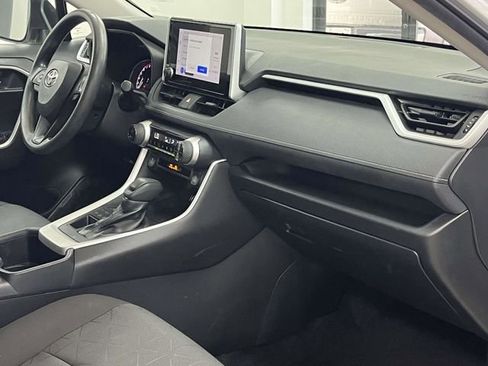 Used 2023 Toyota RAV4 XLE AWD/4WD image 26