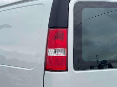 Used 2025 GMC Savana 2500 w/ Driver Convenience Package RWD image 14