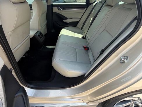 Used 2018 Honda Accord EX-L image 12