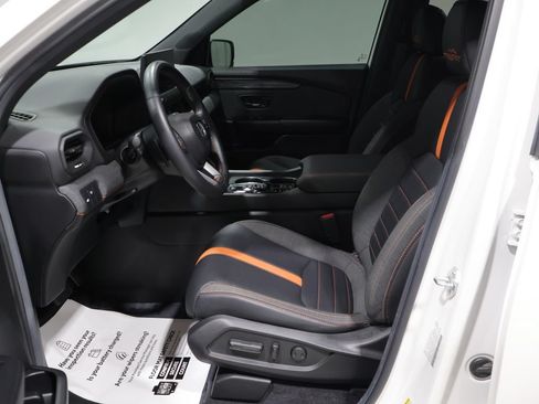 Used 2026 Honda Passport TrailSport image 9