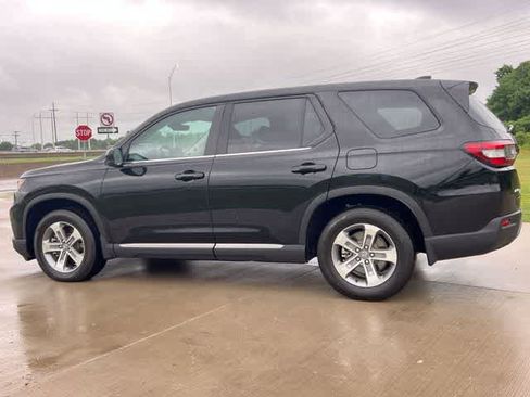 Certified 2025 Honda Pilot EX-L image 4