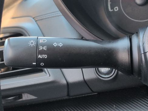 Used 2017 Subaru Impreza 2.0i Premium image 27