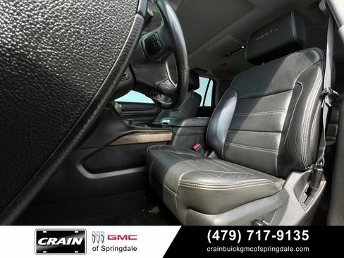 Used 2018 GMC Yukon Denali w/ Open Road Package AWD/4WD image 24