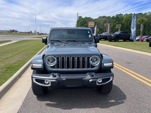 Certified 2025 Jeep Wrangler Unlimited Sahara w/ Safety Group AWD/4WD image 12