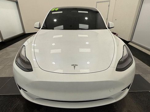 Used 2024 Tesla Model Y Long Range image 7