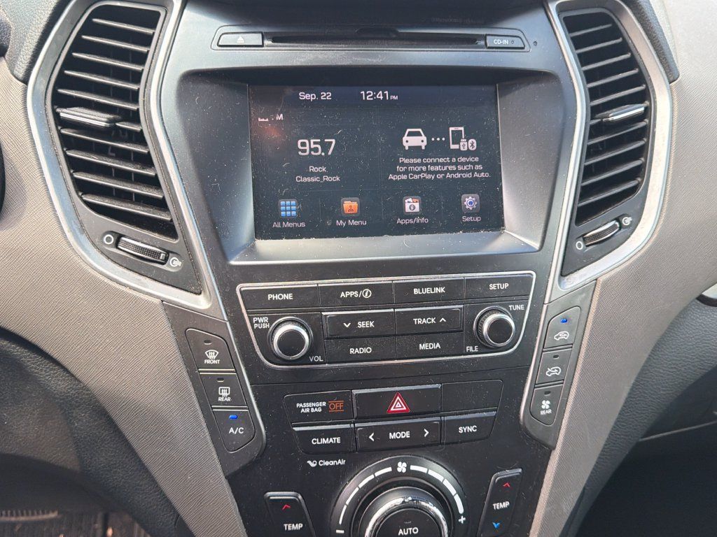 Used 2018 Hyundai Santa Fe SE w/ Cargo Package FWD image 22