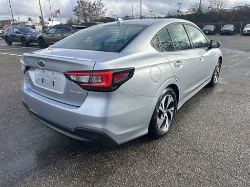 Used 2025 Subaru Legacy Premium image 8