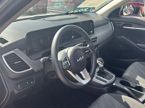 Used 2026 Kia Seltos LX AWD/4WD image 18