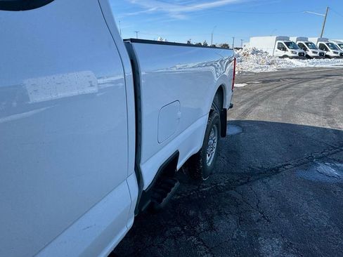 New 2026 Ford F250 XL w/ FX4 Off-Road Package image 9