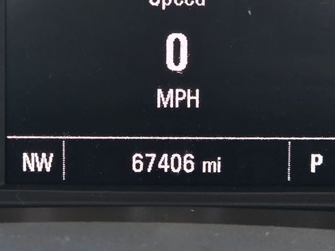 Used 2017 Chevrolet Cruze LT FWD image 21