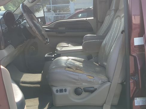 Used 2005 Ford F250 XLT AWD/4WD image 11